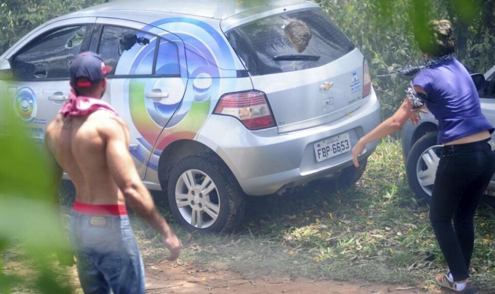 Carro de reportagem da Globo (Imagem meramente ilustrativa) (Foto: Emídio Marques)