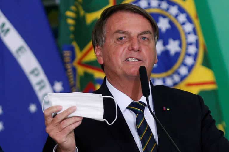 Globo e Record deixam rivalidade histórica de lado e se unem para criticar Bolsonaro no Jornal Nacional e no Fala Brasil (Foto: Reprodução)