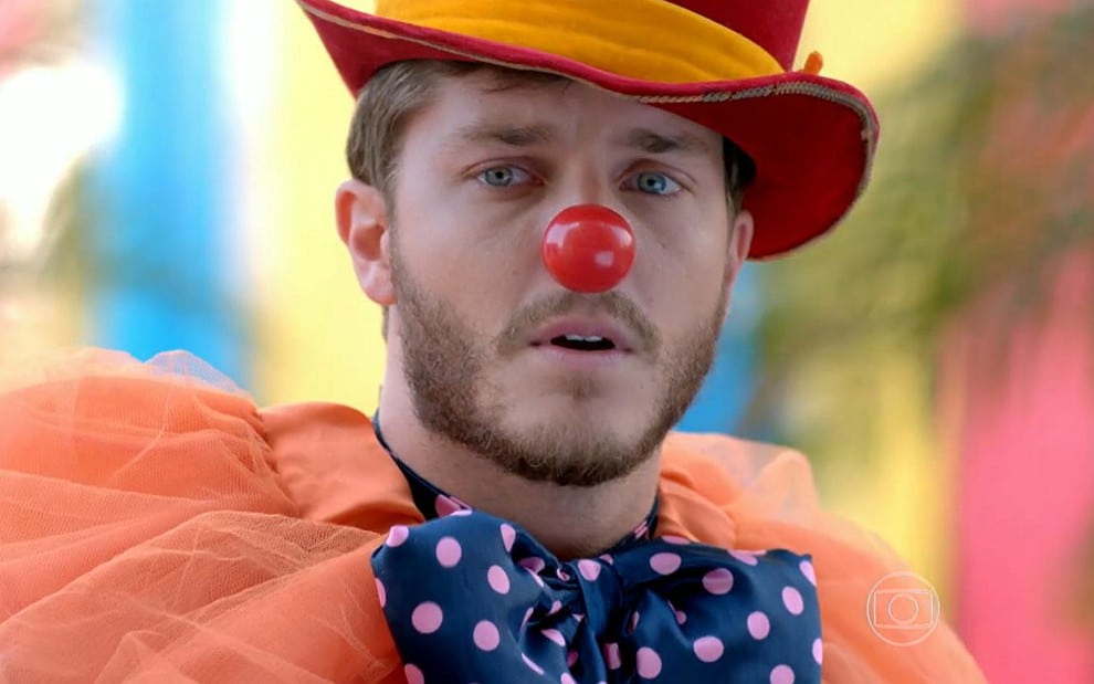 Leonardo será vítima de homofobia, em Império (Reprodução/Globo)