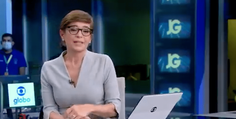 Renata Lo Prete se emocionou no encerramento do Jornal da Globo (Reprodução/Globo)