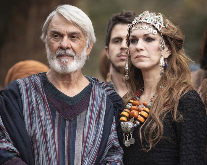 Abraão (Zé Carlos Machado) e Sara (Adriana Garambone) em Genesis (Reprodução/RecordTV)