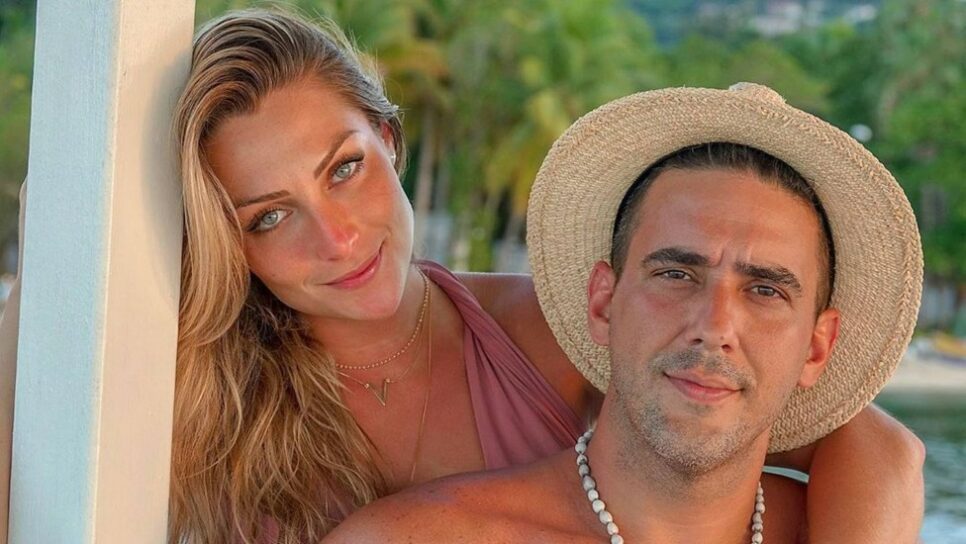 O famoso apresentador do No Limite, da Globo, André Marques terminou o seu namoro com Sofia (Foto: Reprodução)