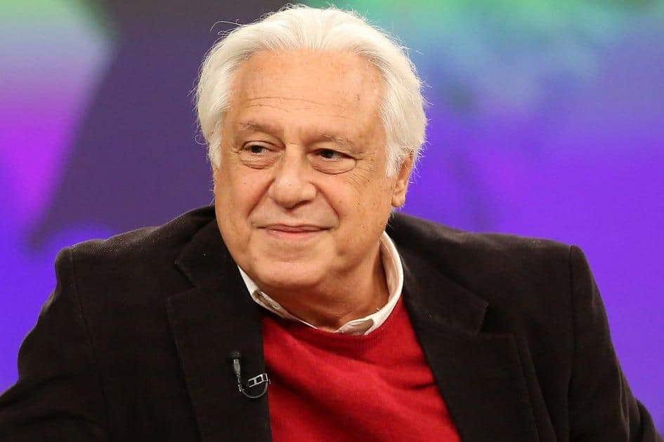 O famoso ex-ator da Globo, Antonio Fagundes assina contratado com rival após 47 anos na emissora carioca (Foto: Reprodução)