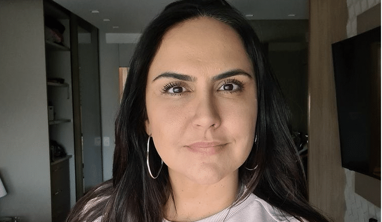 Carla Cecato mostra presente que sempre desejou (Foto: Reprodução/Instagram)