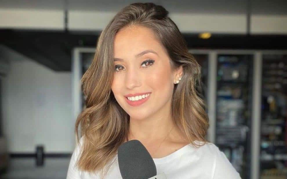 Após ser ofendida por Bolsonaro, a repórter da Globo Laurene Santos desmente fake news 