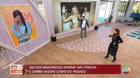 Durante o programa Vem Pra Cá, Patrícia Abravanel fez comentário sobre Adriane Galisteu e Gabriel Cartolano tirou sarro da situação