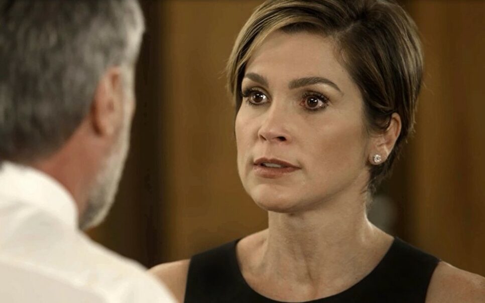 Hugo surta com revelação e dá castigo cruel à Helena (Reprodução/TV Globo)