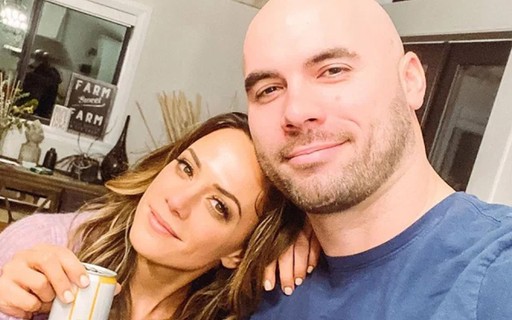 Atriz vende aliança de casamento para conseguir reformar a casa após descobir traição (Reprodução/Instagram)