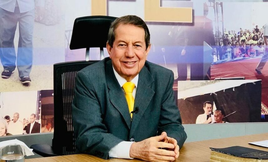 Band faz anúncio sobre Missionário R.R. Soares, da Igreja da Graça durante horário nobre (Foto: Reprodução/Instagram)