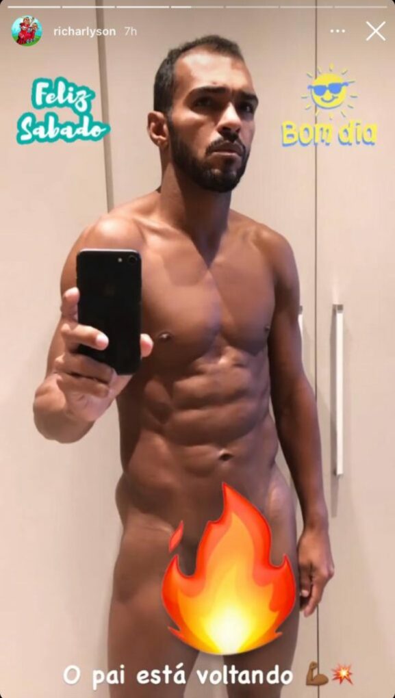 Richarlyson surpreende e posta foto totalmente sem roupa no Instagram (Reprodução/Instagram)