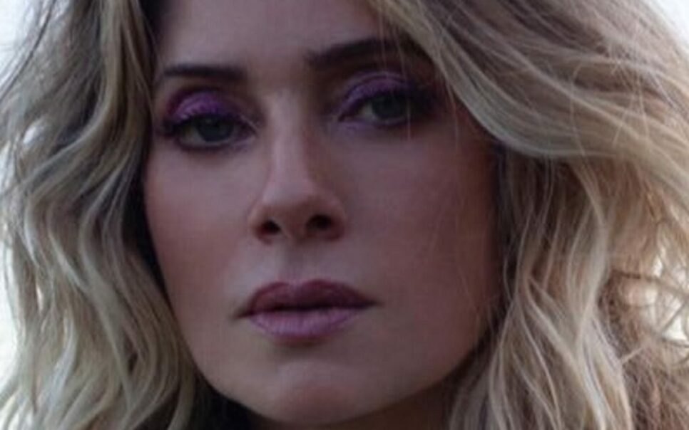 Letícia Spiller tirou tudo (Foto: Reprodução)