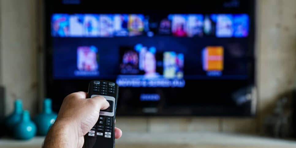 TV paga perde 1,2 milhão de clientes em um ano pela primeira vez desde 2012 (Reprodução)