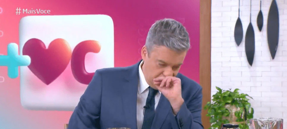 Roberto Kovalick se emocionou no Mais Você (Reprodução/Globo)