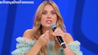 Imagem do post Carolina Dieckmann nega nota máxima na Dança dos Famosos e se arrepende: “Arrasada”