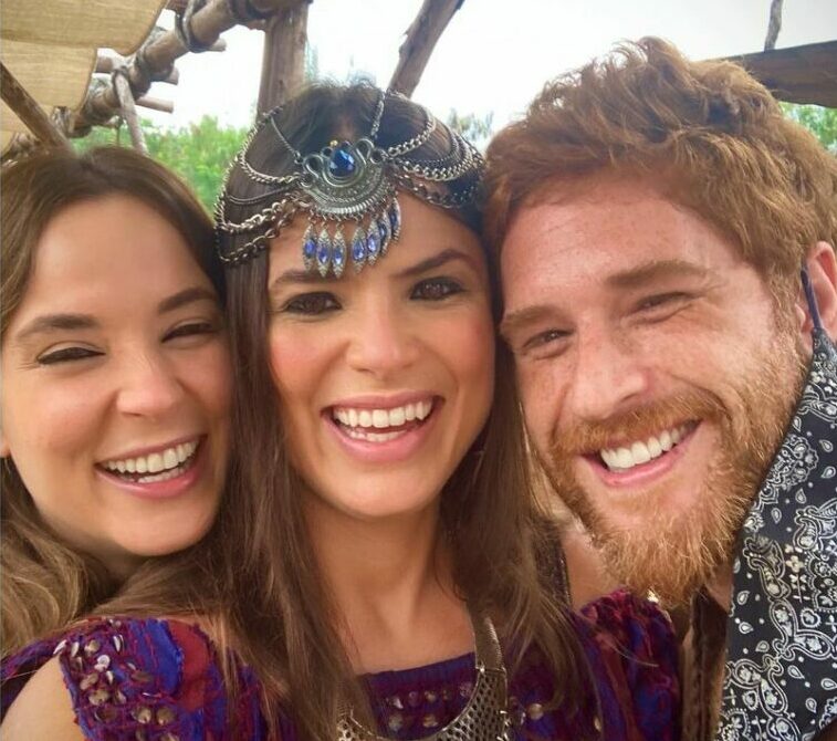 Esaú (Cirillo Luna), Basemate (Paula Jubé) e Judite (Juliana Lohmann), em Gênesis (Reprodução/Instagram)