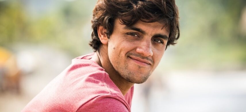 Ainda em Salve-se Quem Puder, Felipe Simas encerra contrato com a Globo após 8 anos na emissora (Reprodução)