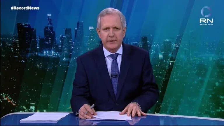 Augusto Nunes sai da Record News após uma semana assumindo o jornal 