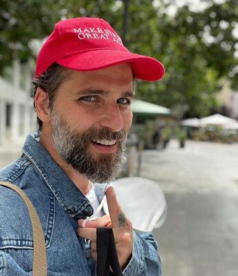 Bruno Gagliasso cria discussão em aeroporto a favor do uso de máscara  Foto: Reprodução