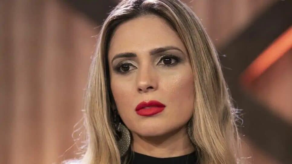 Ilha Record: Indignada com derrota, Nadja acusa emissora de 'falta de ética'