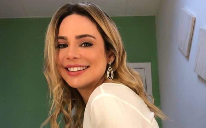 SBT inicia guerra contra a famosa ex-apresentadora, Rachel Sheherazade  (Foto: Reprodução)