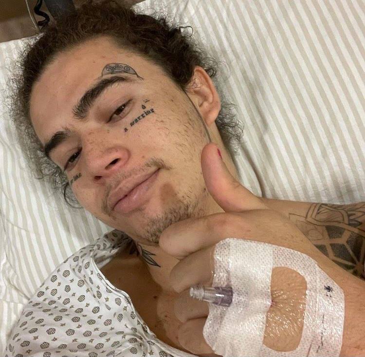 Whindersson Nunes sofre cirurgia no ânus e faz piada nas redes sociais