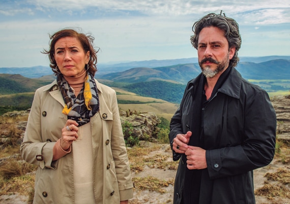 Maria Marta (Lília Cabral) e José Alfredo (Alexandre Nero), em Império (Reprodução/TV Globo)