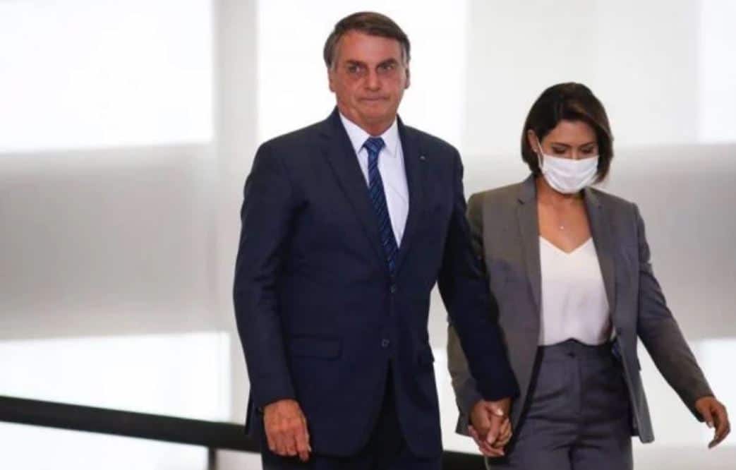 Michelle e Jair Bolsonaro estariam passando por crise no casamento (Foto: Reprodução)