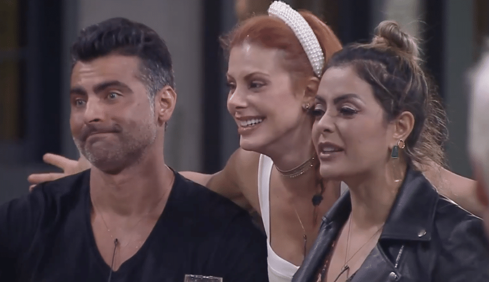 Power Couple: Deborah diz que irá processar Li e JP (Foto: Reprodução)