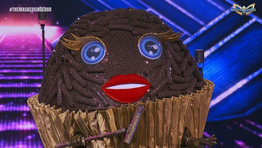 Renata Ceribelli foi desmascarada no The Masked Singer Brasil (Reprodução)
