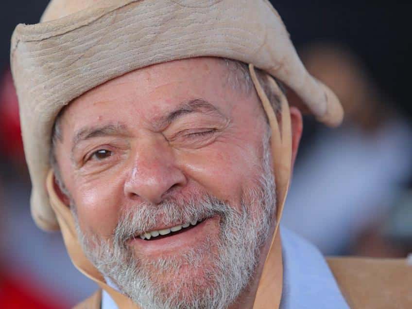 Ex-presidente Lula ganha apoio inesperado dos fãs de Juliette 