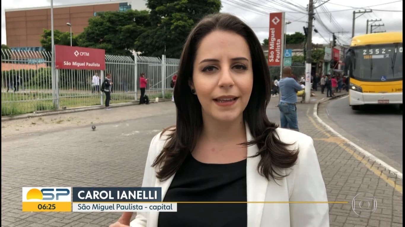 Carol Ianelli sofreu acidente poucos minutos antes de entrar ao vivo no BDSP, na TV Globo (Reprodução/TV Globo)