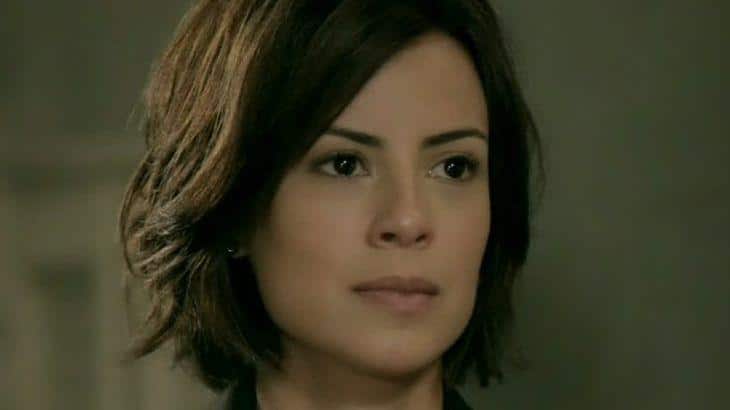 Império: Clara confessa artimanha bizarra de Maria Marta e choca Vicente (Foto: Reprodução)