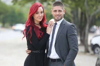 Império: Após casamento, Du revela notícia surpreendente e João Lucas quase desmaia Foto: Reprodução