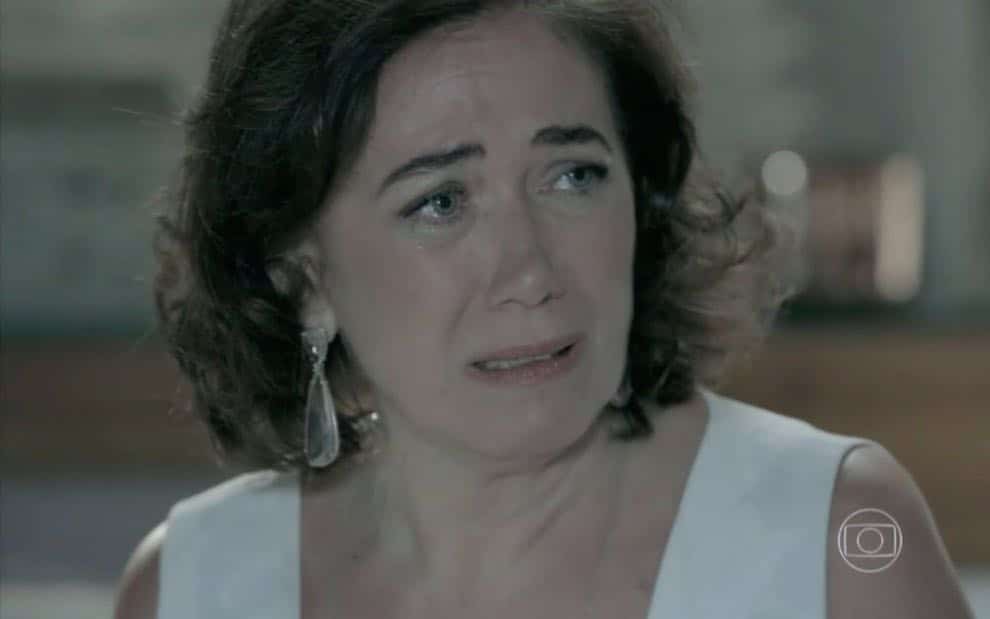 Império: Maria Marta aceita pedido indecente e faz de tudo para livrar filho da prisão