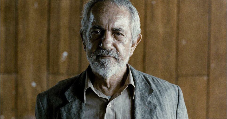 Morre o ator Paulo José aos 84 anos, no Rio de Janeiro, em decorrência de pneumonia