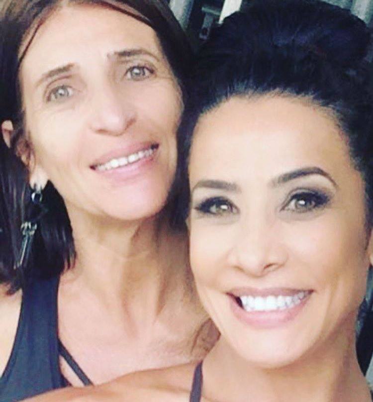 Irmã de Scheila Carvalho morre após luta contra doença degenerativa: 'Vá em paz'