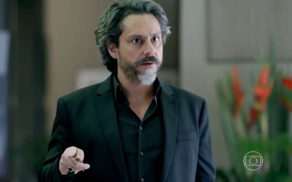 Império: José Alfredo desconfia de Maria Marta e exige exame de DNA dos filhos (Reprodução/Globo)