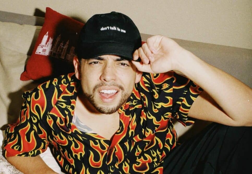 Ilha Record: Lucas Selfie perde a paciência com participante: "Nunca ganhou p* nenhuma" (Reprodução/Instagram)