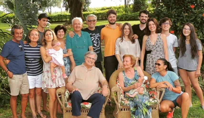 Tarcísio Meira e a família (Reprodução/Instagram)