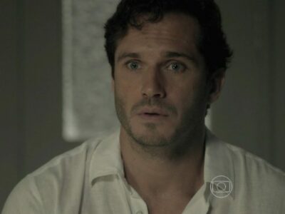Império: Orville sente ciúme ao ver sua ex com Arnoldão
