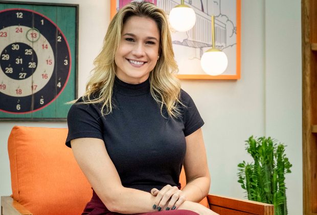 A famosa apresentadora da Globo, Fernanda Gentil falou sobre sua mudança de carreira dentro da emissora carioca (Foto: Reprodução)