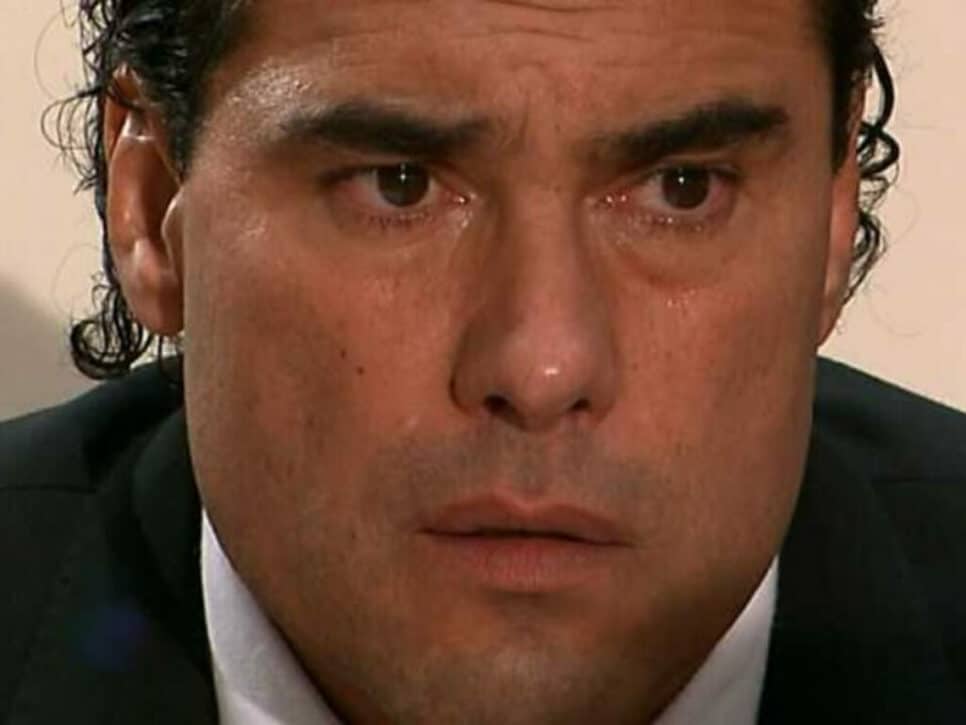 Eduardo Yañez é Aguiar em Amores Verdadeiros (Reprodução)