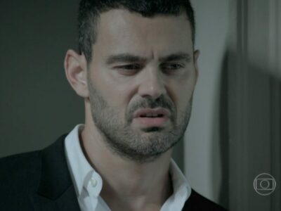 Carmo Dalla Vecchia vive de modo privado e é pego em flagra com marido Foto: Reprodução