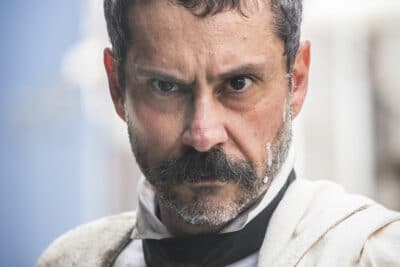 Nos Tempos do Imperador: Tonico finalmente encontra Pilar e faz ameaça
(Reprodução/Globo)