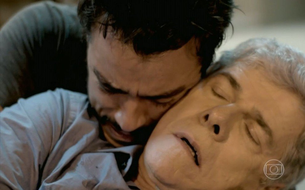 Cláudio (José Mayer), em Império (reprodução TV Globo)