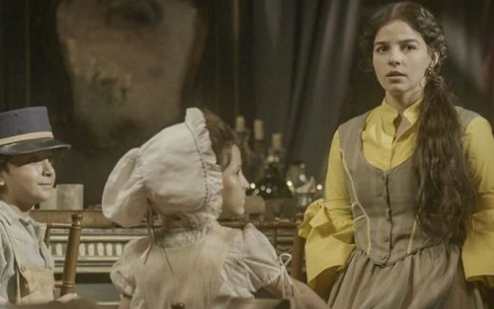 Nos Tempos do Imperador: Pilar entra em choque ao ver comportamento de filhos de Quinzinho (Reprodução/Globo)