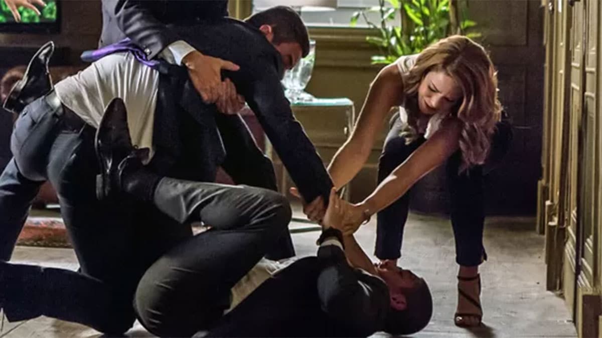 João Lucas (Daniel Rocha) e Cristina (Leandra Leal) em Império (Reprodução/Globo)