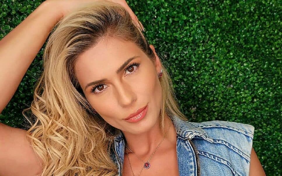 Lívia Andrade destrate de plateia do Domingão na Globo (Foto: Reprodução)