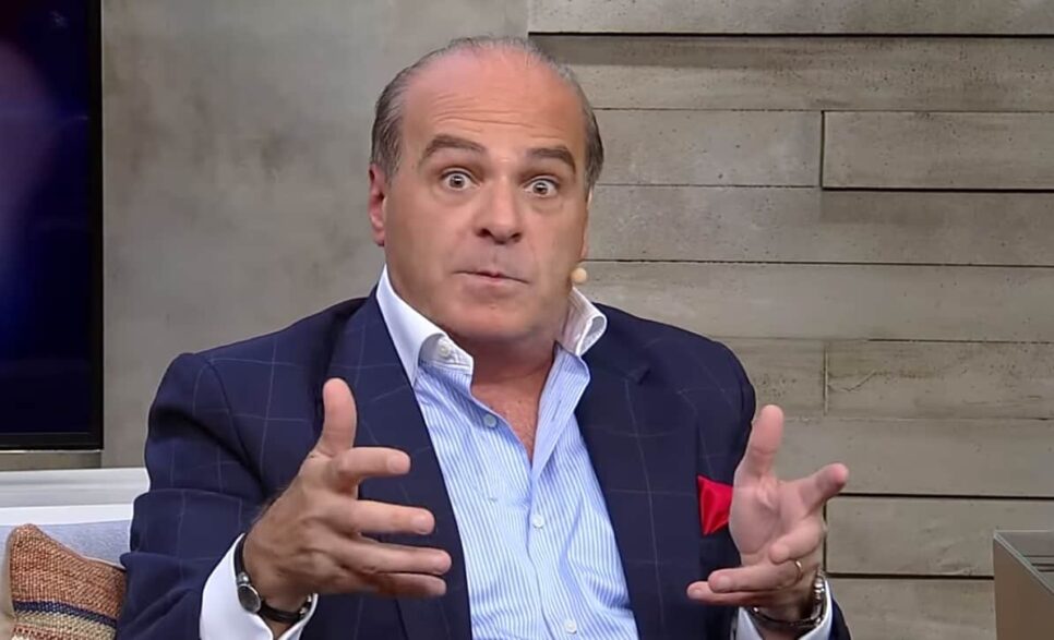 Funcionários da RedeTV! continuam em greve (Foto: Reprodução)
