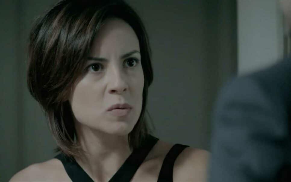 Império: Maria Clara acaba com Cristina e deixa Vicente revoltado: 'Cobrinha, sonsa'